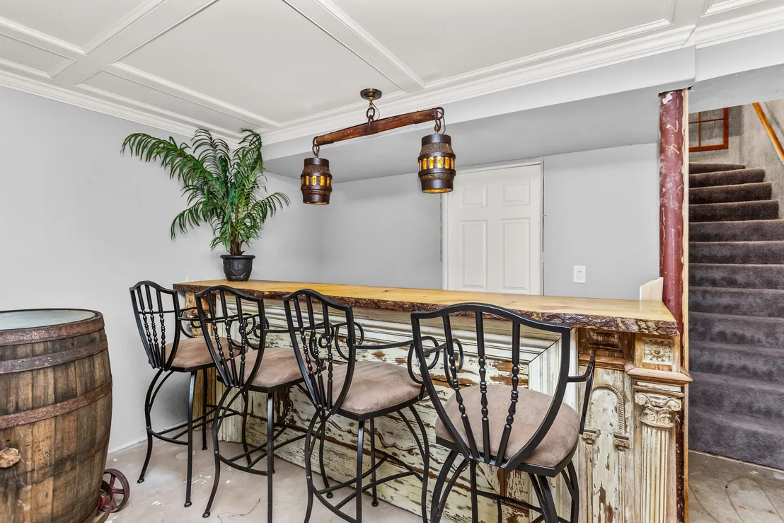 Photo of 795 Springhill Court