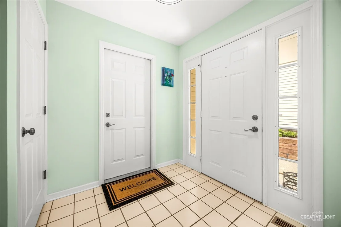 Photo of 17 White Oak Lane