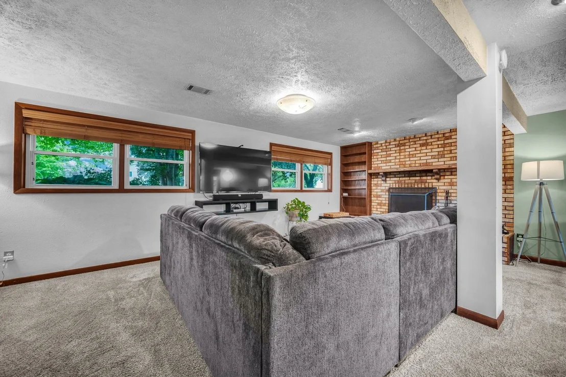 Photo of 9616 Morel Drive