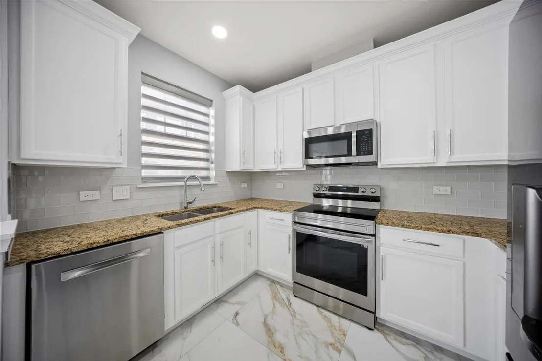 Photo of 1244 Evergreen Avenue