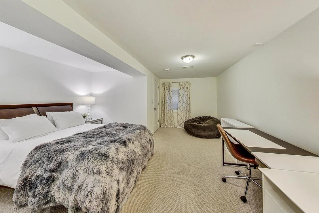 Photo of 88 Holabird Circle