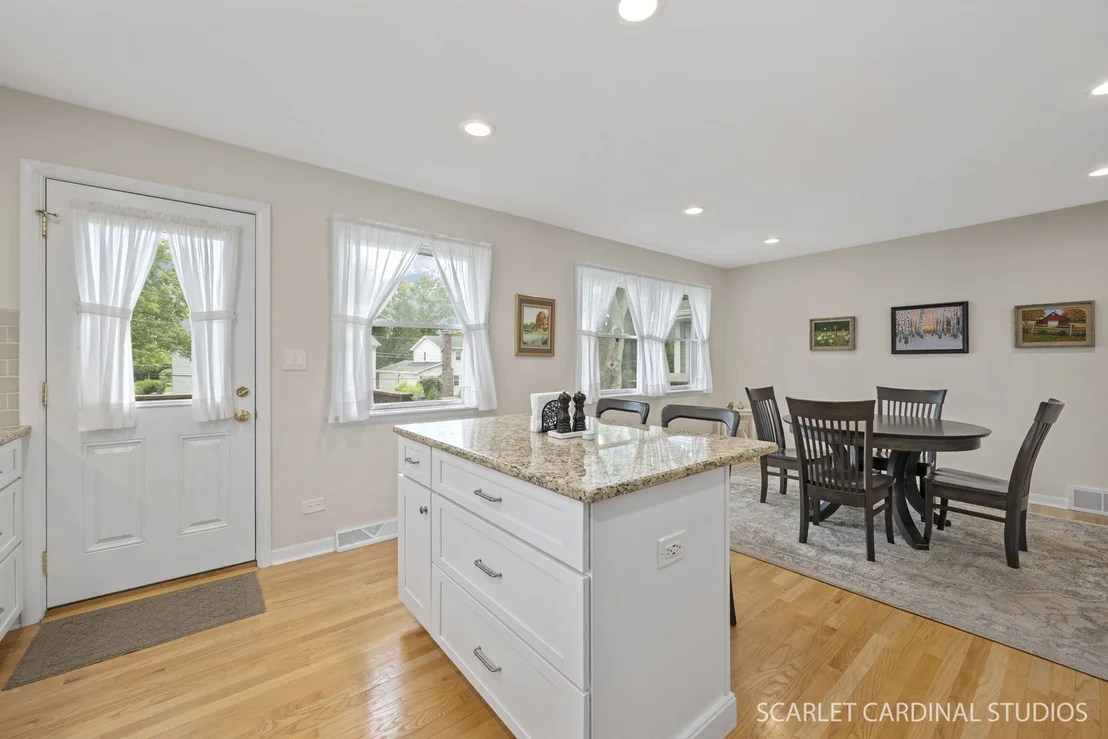 Photo of 1518 Center Avenue