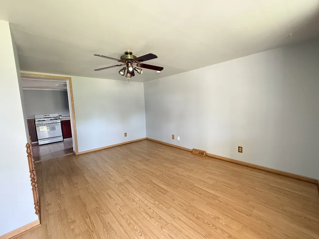 Photo of 411 Broadway Street
