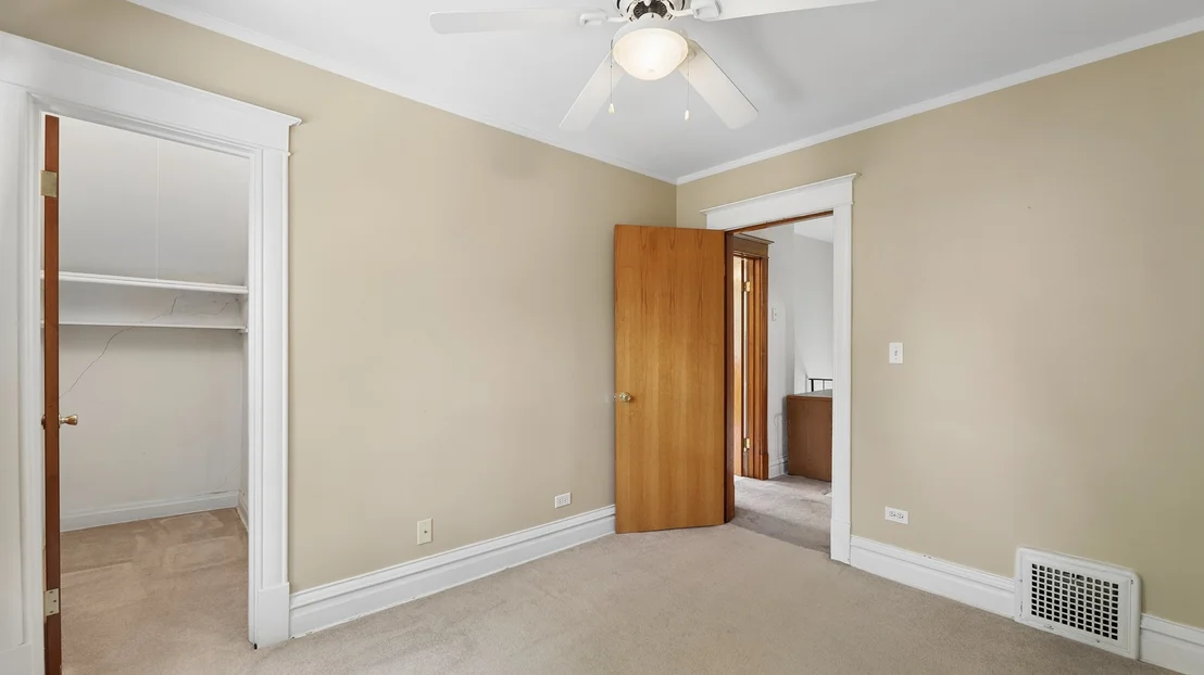 Photo of 1111 S Washington Street