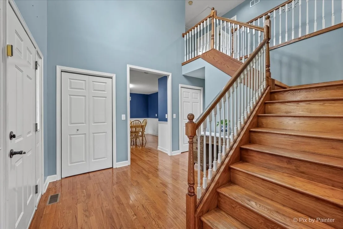 Photo of 810 Woodridge Trail