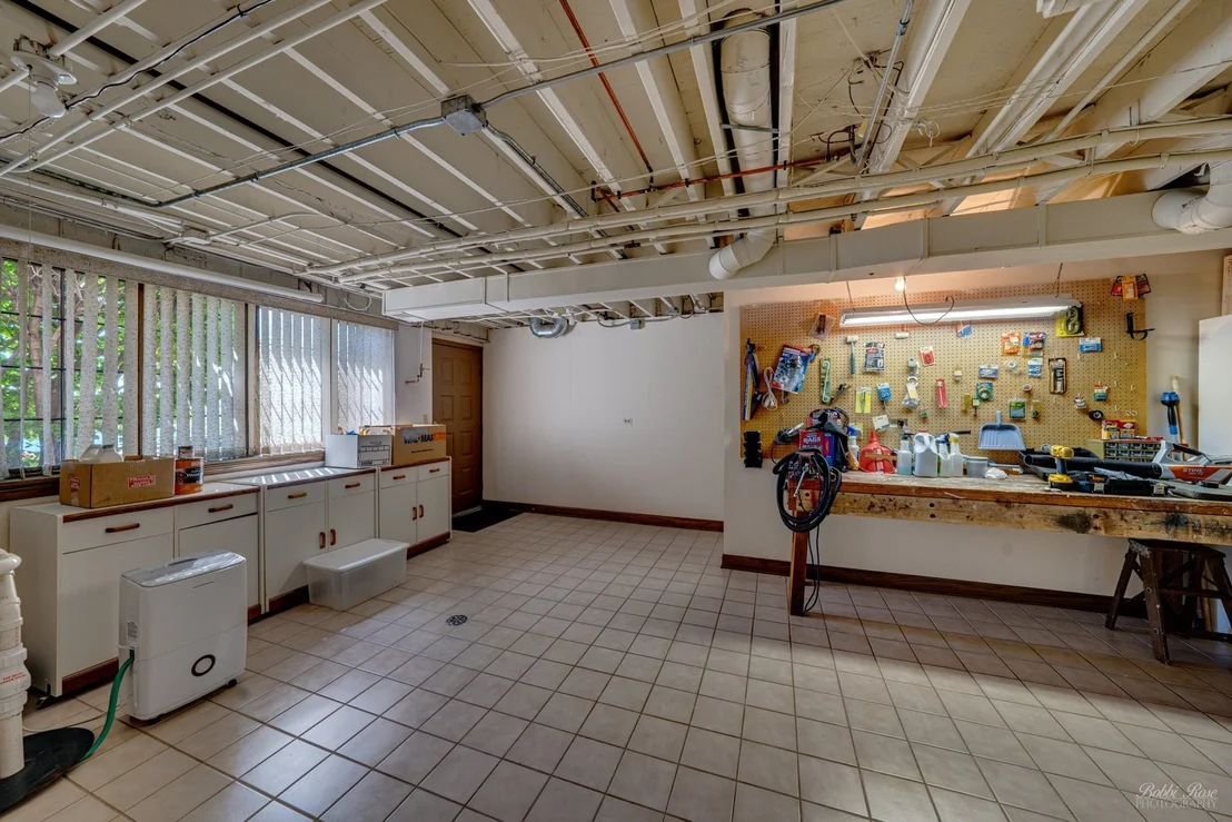 Photo of 1825 CLOVER Drive