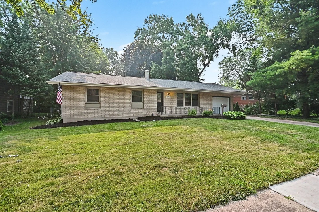 Photo of 209 Maureen Drive