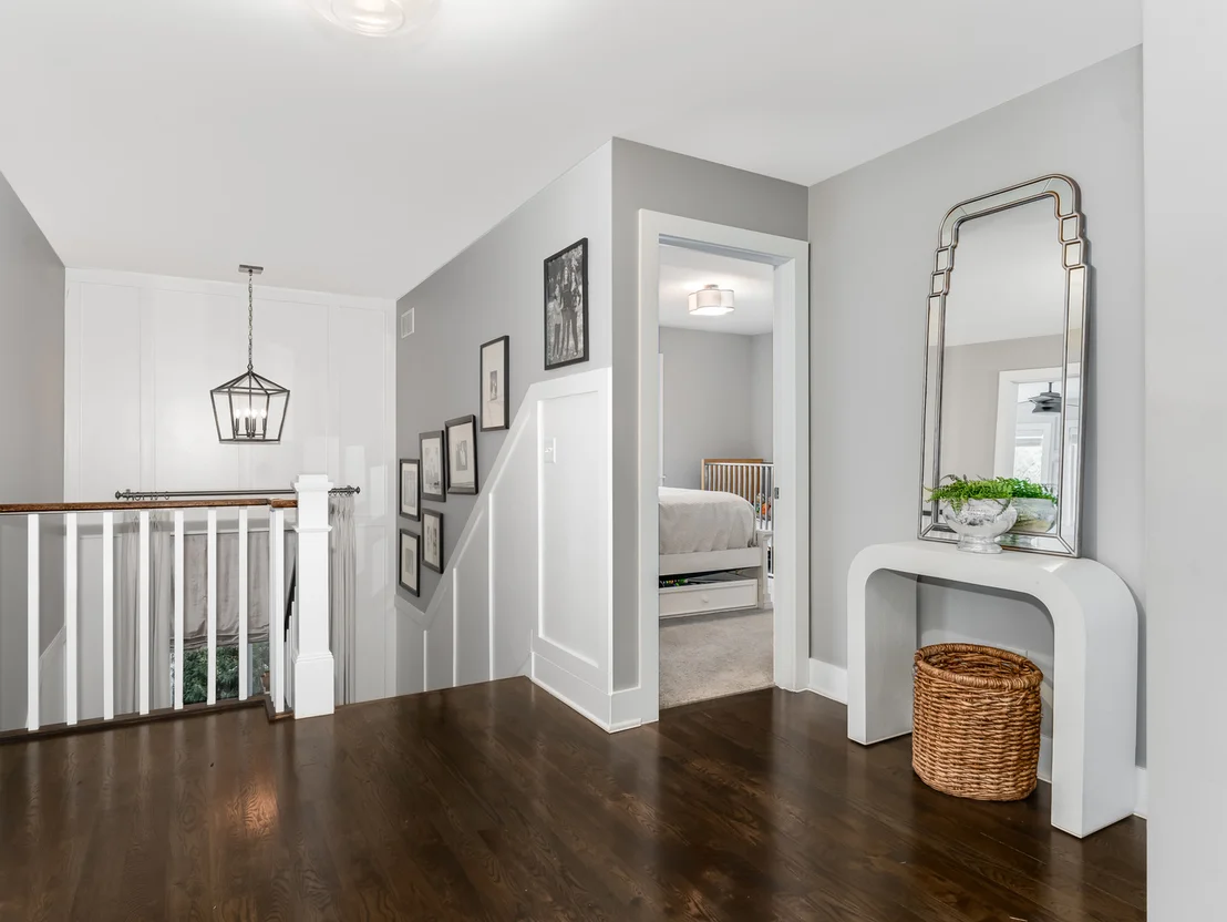 Photo of 925 Douglas Avenue