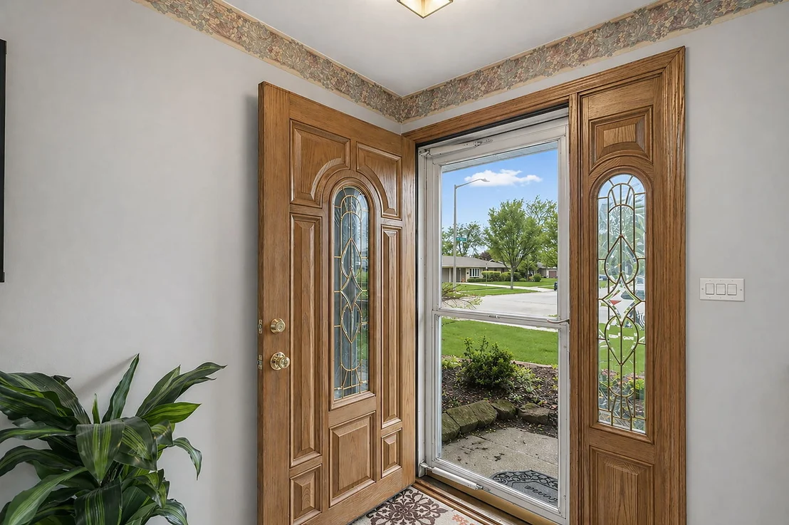 Photo of 927 Gregory Lane