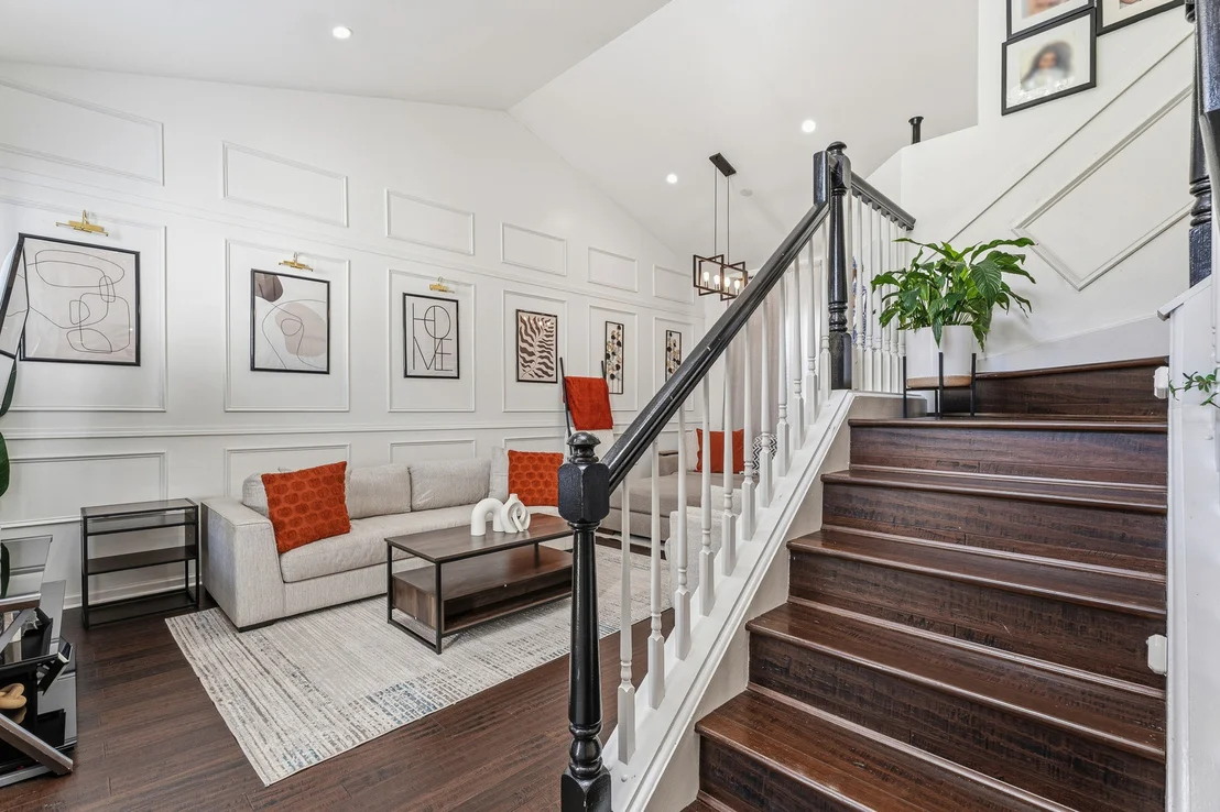 Photo of 568 Cambridge Drive