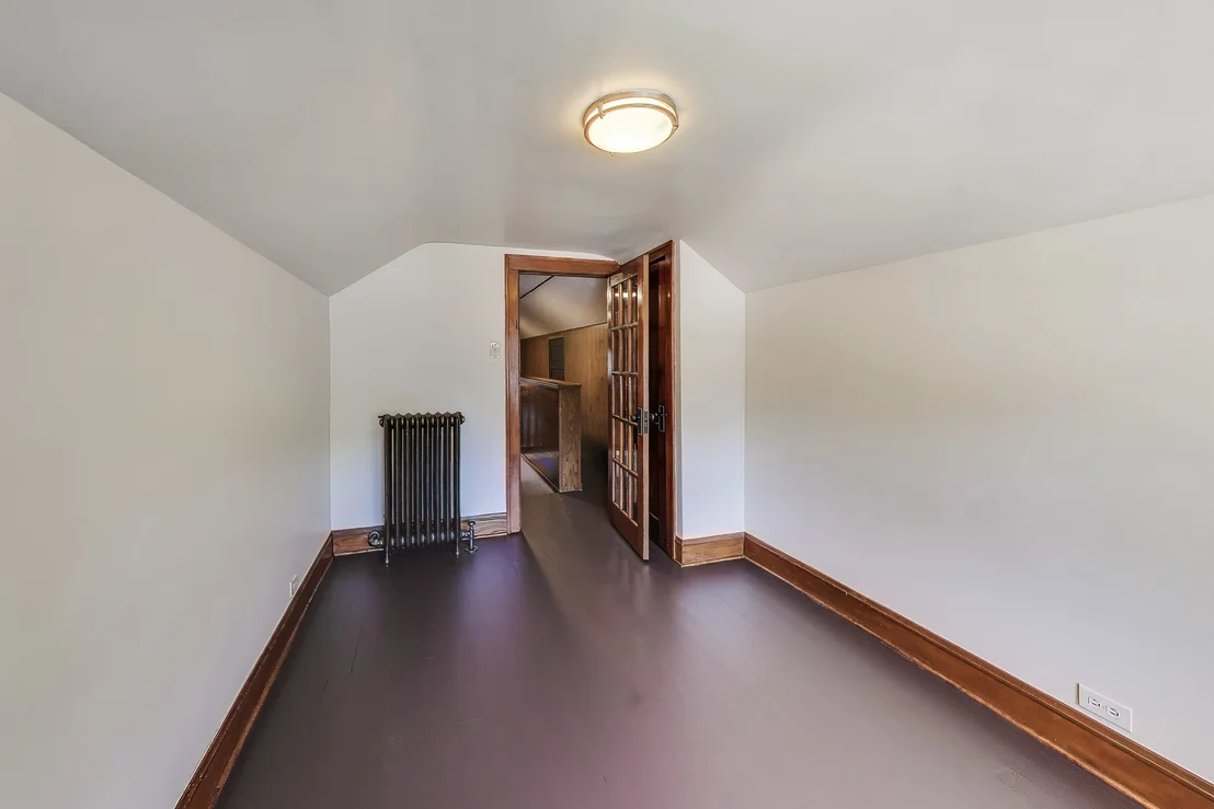 Photo of 934 Circle Avenue