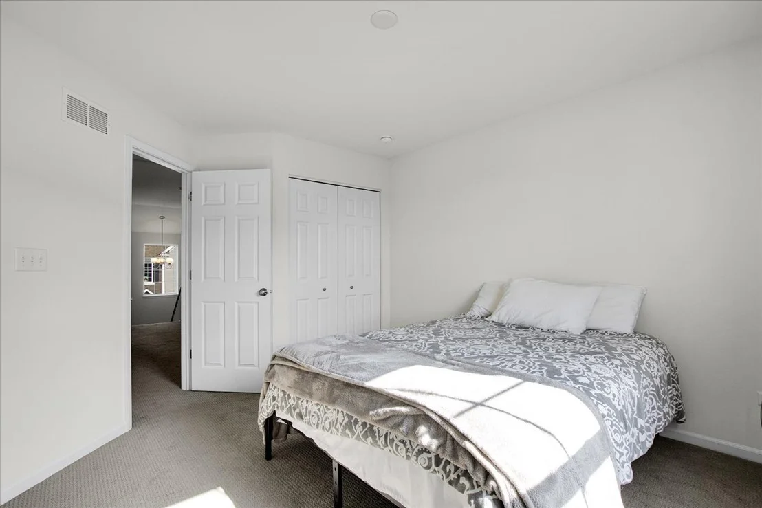 Photo of 2937 Madison Drive