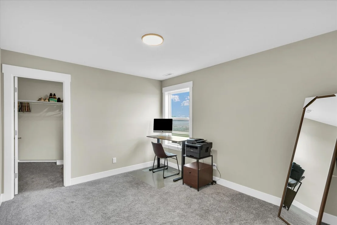 Photo of 1403 Winterberry Road