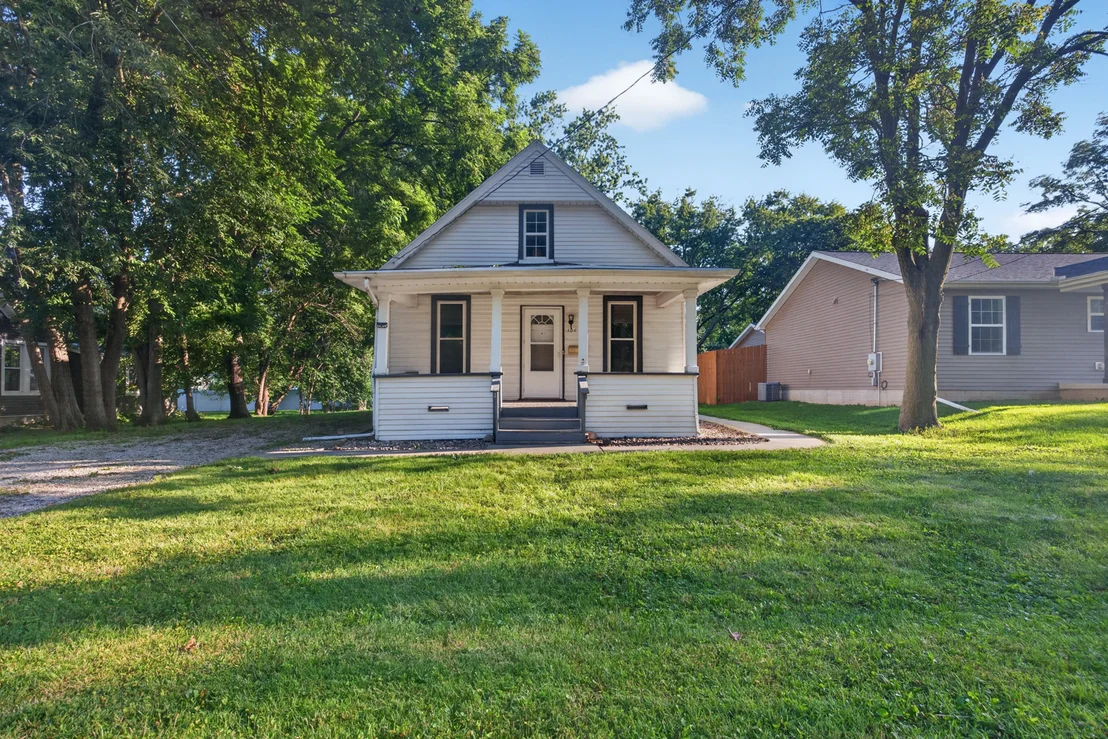 Photo of 306 E Locust Street