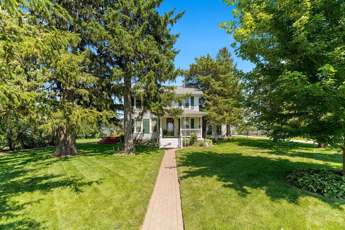 Photo of 1392 RED BRICK Road