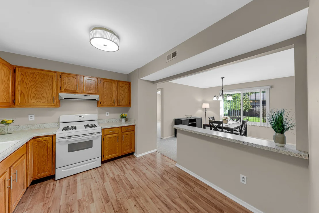Photo of Unit D at 602 Devonshire Court