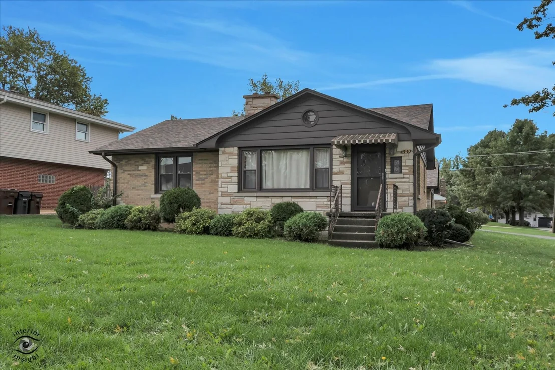 Photo of 528 Penfield Street