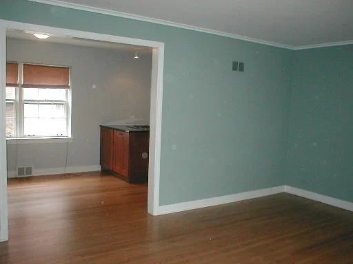 Photo of 200 GREEN BAY Road