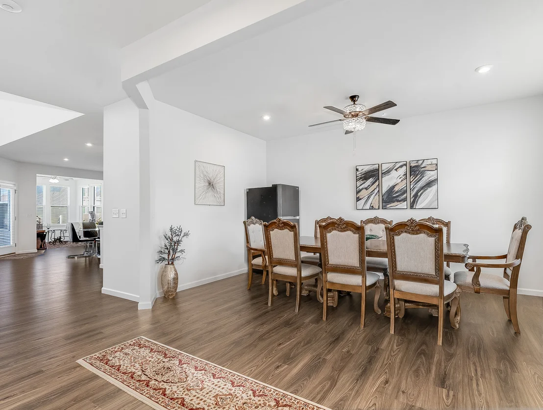 Photo of 2552 Weatherbee Lane