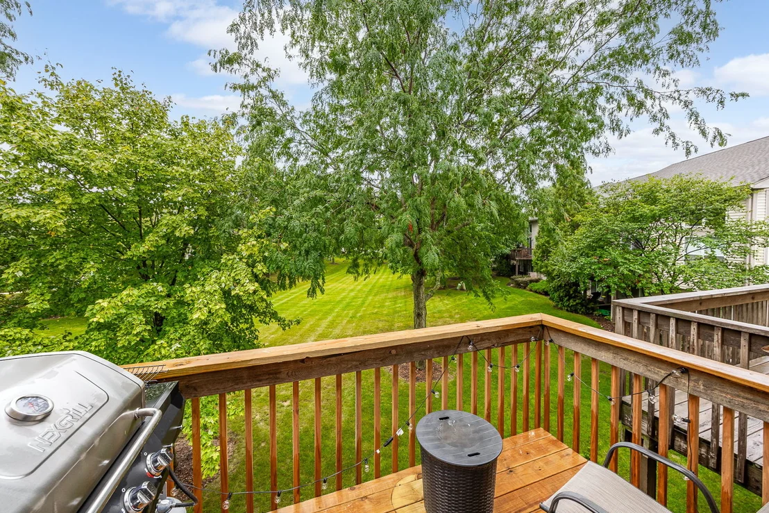 Photo of 347 Gladstone Lane