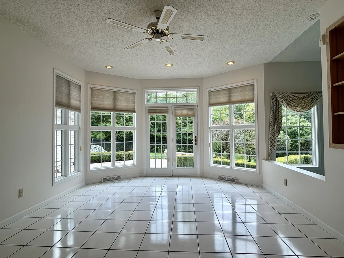 Photo of 2202 Meadows Drive