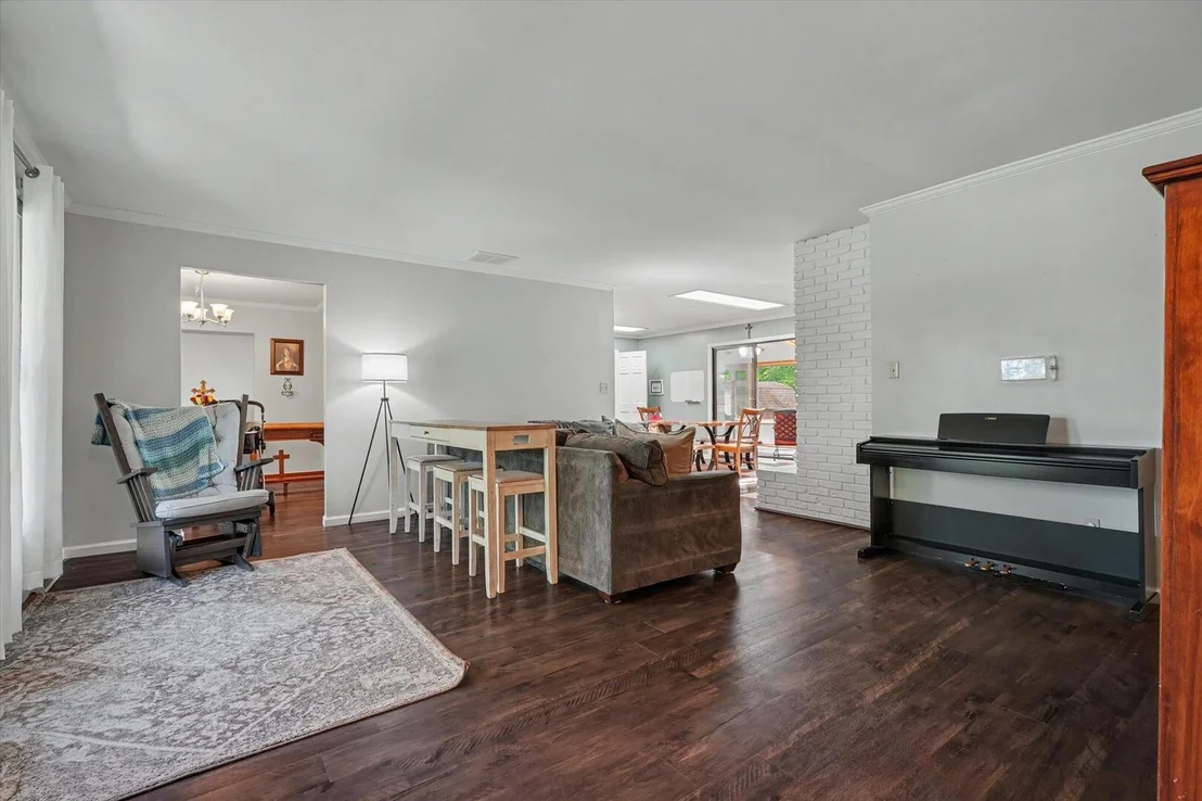 Photo of 304 Cherokee Drive