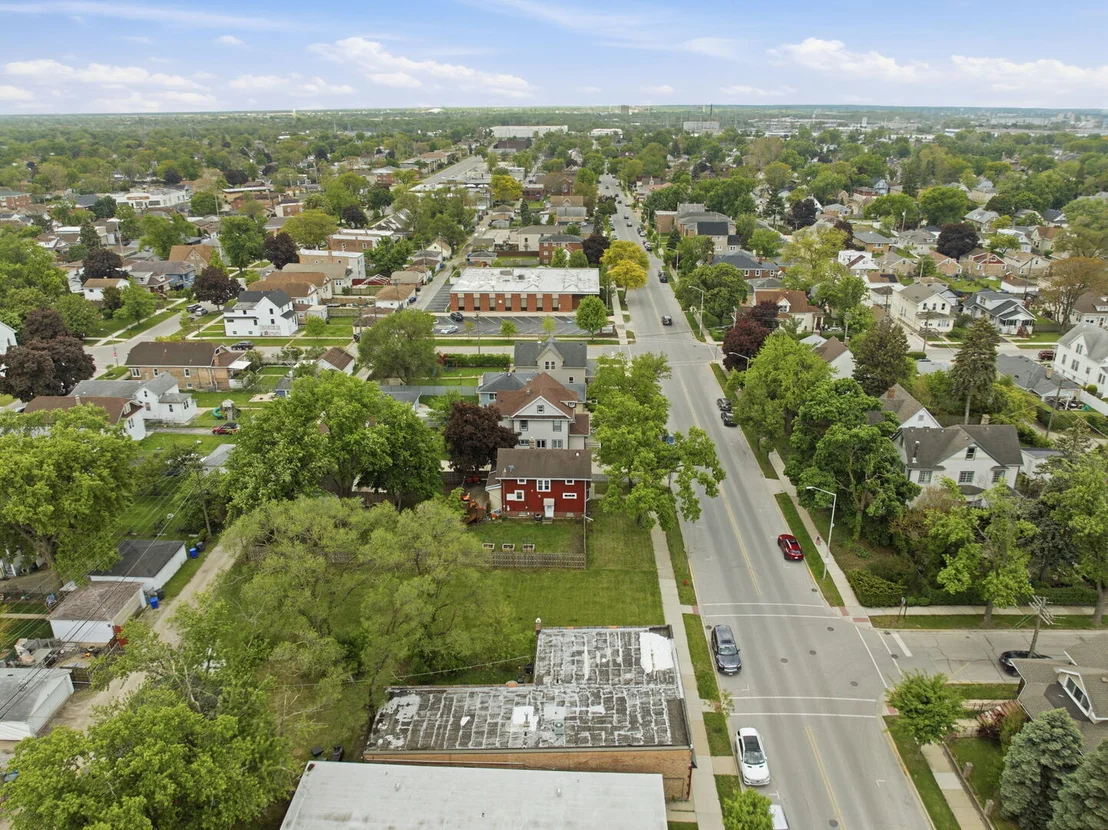 Photo of 4133 Joliet Avenue
