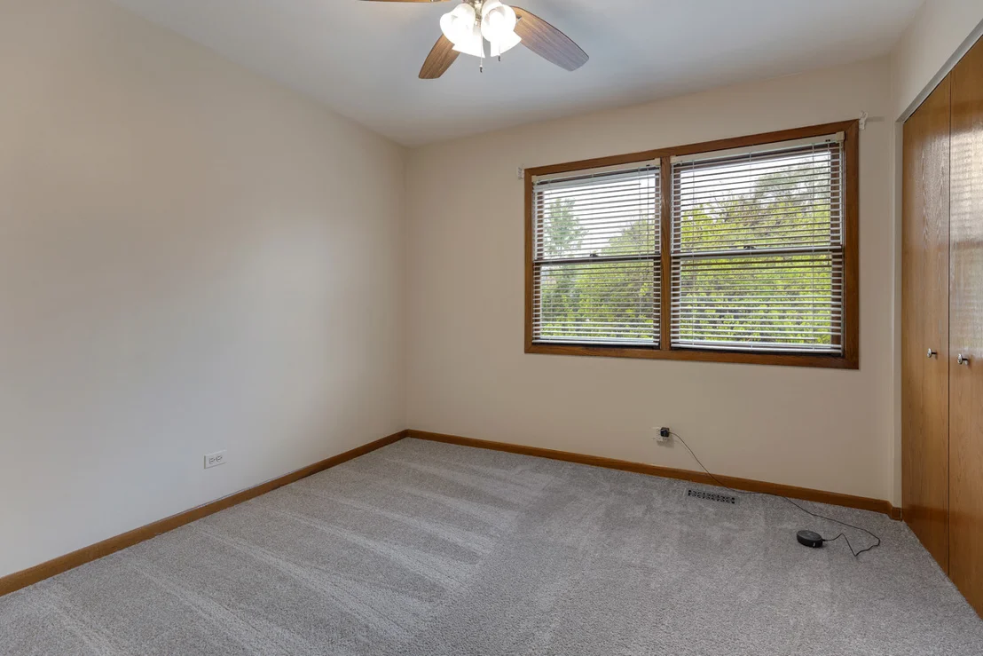 Photo of 1185 surrey Lane