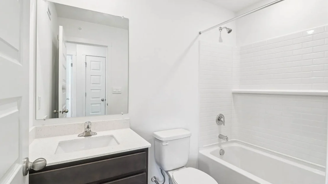 Photo of 1313 Foxglove Drive