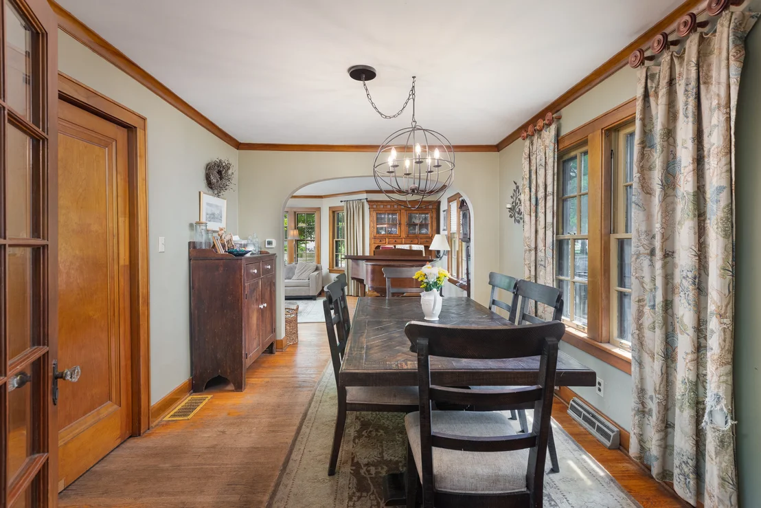 Photo of 815 N Eagle Street