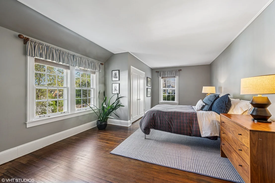 Photo of 560 Elm Street