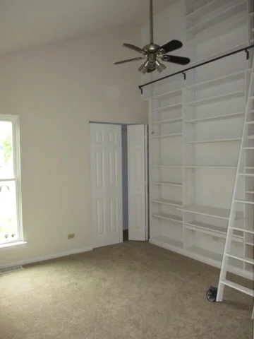 Photo of 352 Forest Court