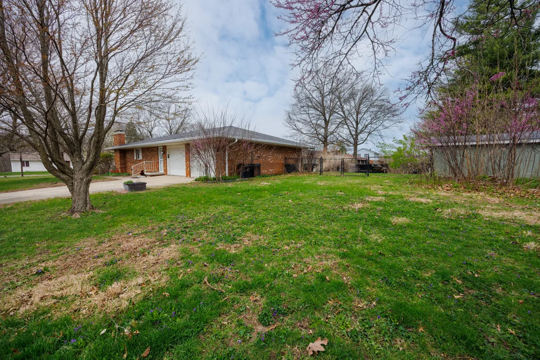 Photo of 1202 N Linden Street