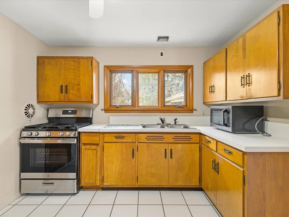 Photo of 324 Fairview Boulevard