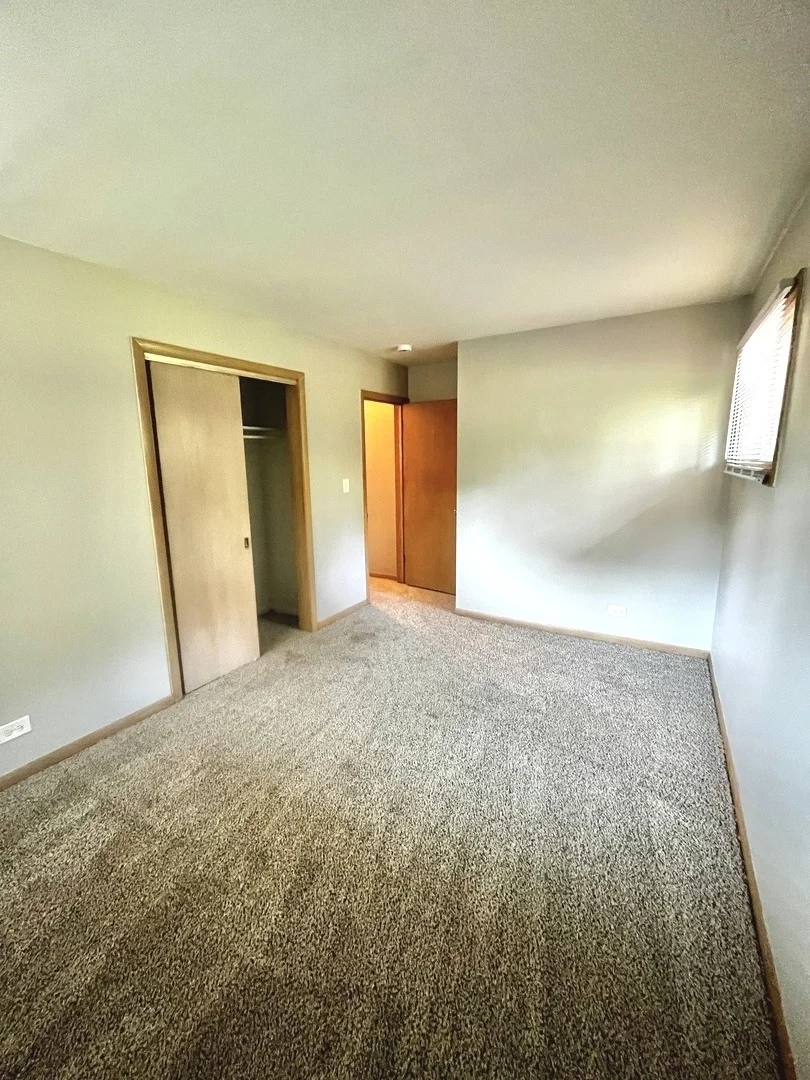 Photo of 2543 Oakwood Drive