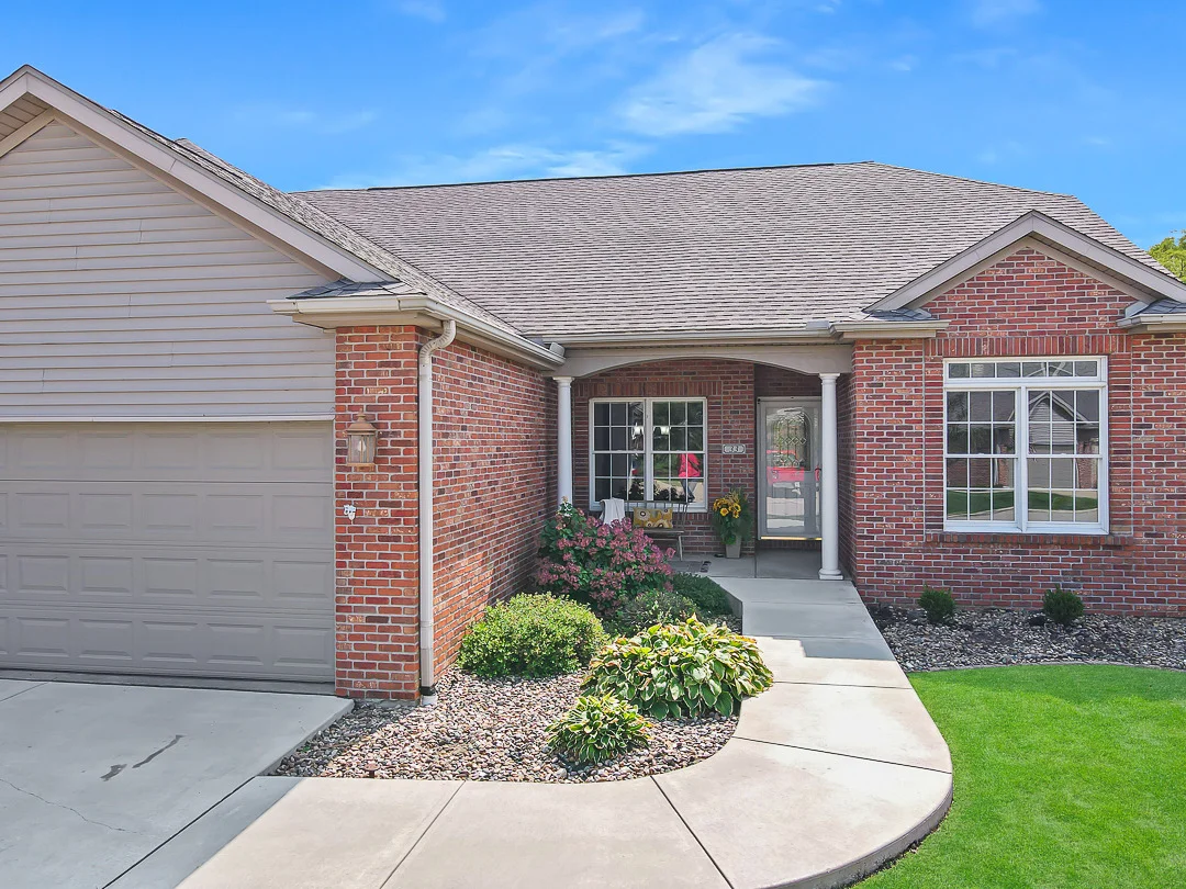 Photo of 33 Arbor Court