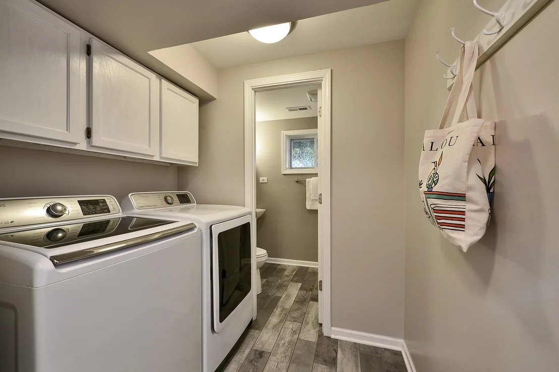 Photo of 1328 Cabot Lane