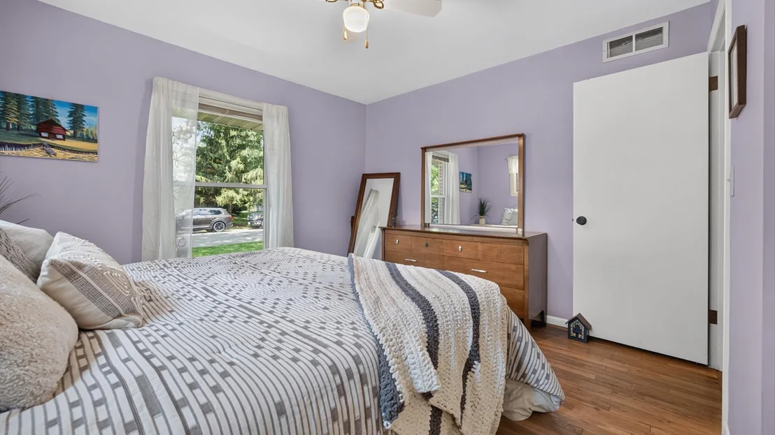 Photo of 1402 Maplewood Drive