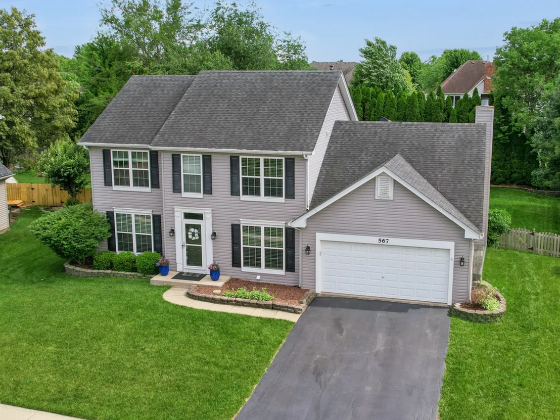 Photo of 567 Lakeview Drive