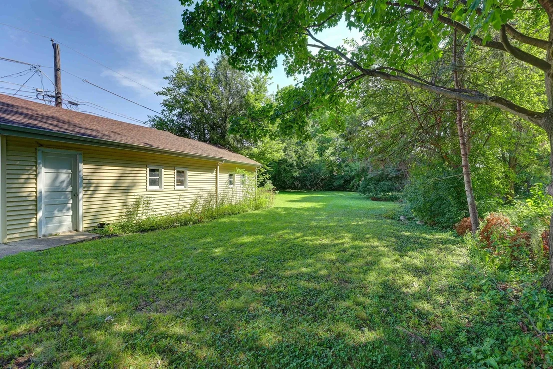 Photo of 2023 Cedar Street