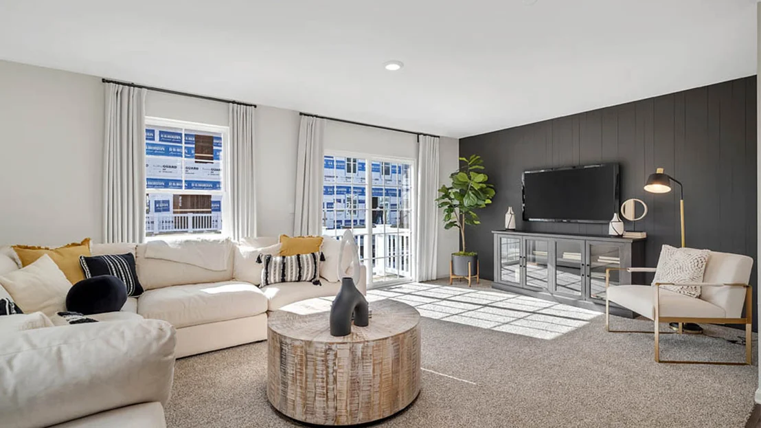 Photo of 401 Lakeshore Court