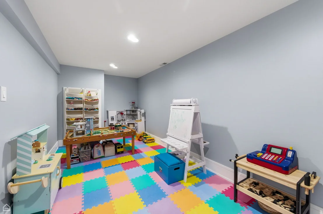 Photo of 9101 Windsor Drive