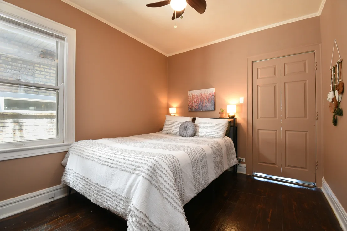 Photo of 1437 Maple Avenue