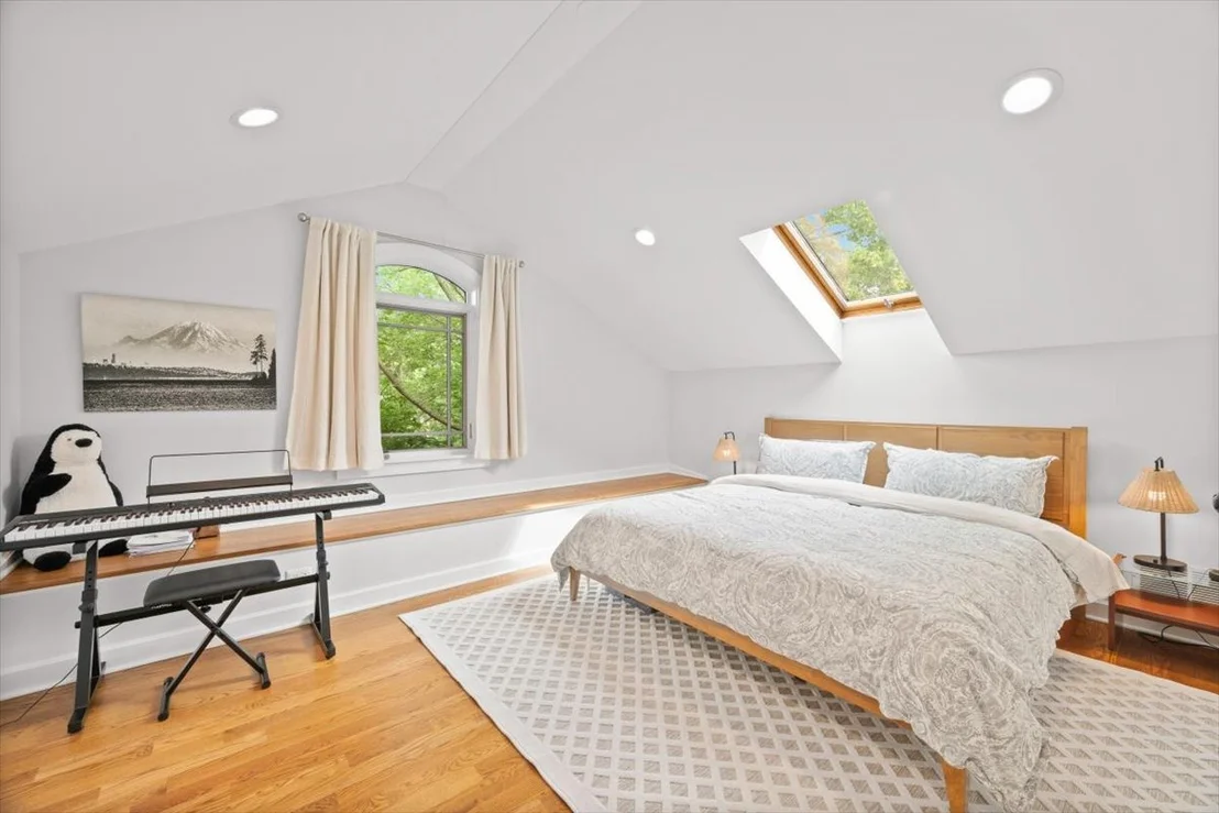 Photo of 1119 Oak Avenue