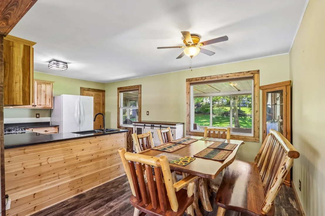 Photo of 1825 Esch Road