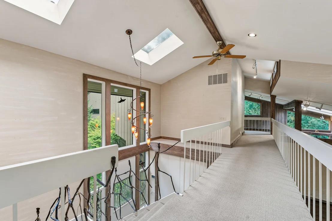 Photo of 560 Thornmeadow Road