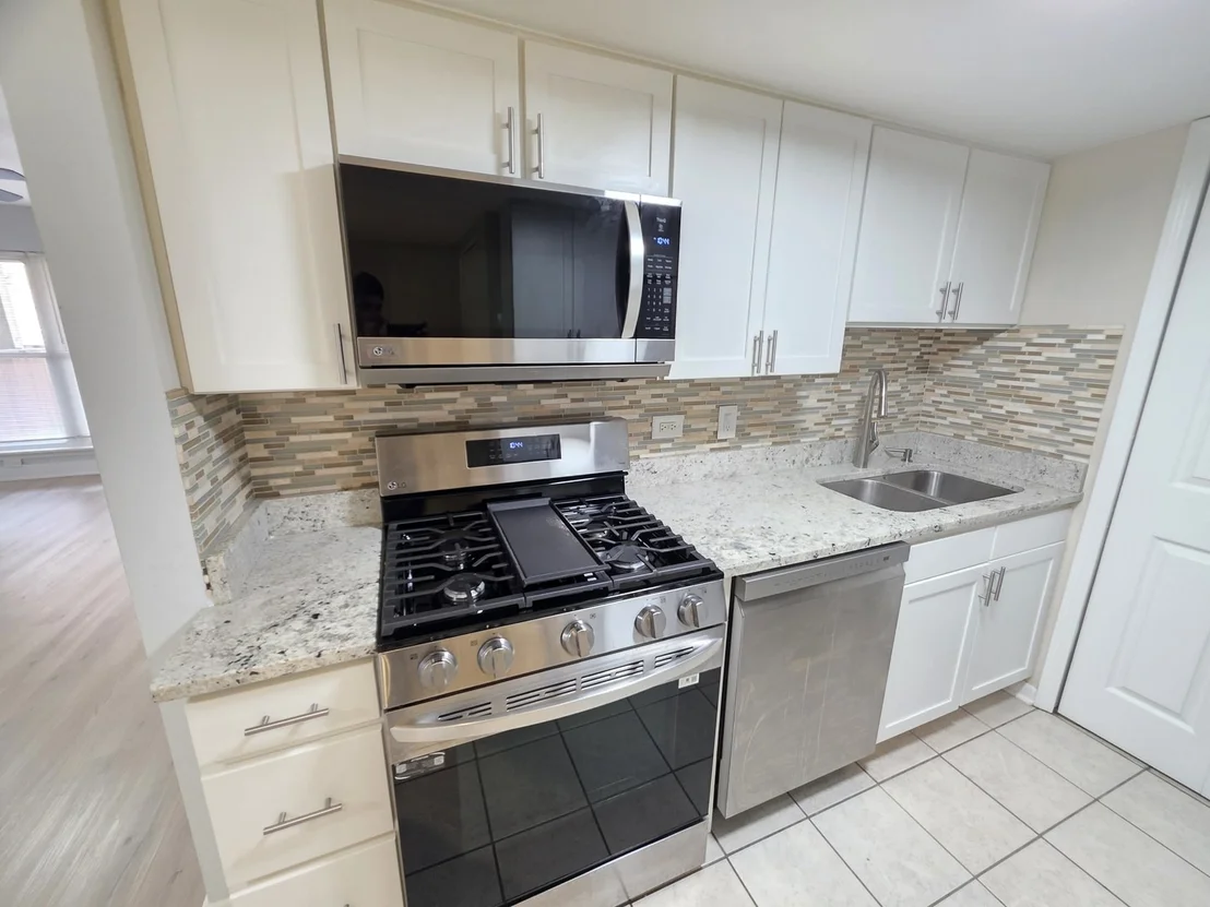 Photo of Unit A at 1950 Kenilworth Circle