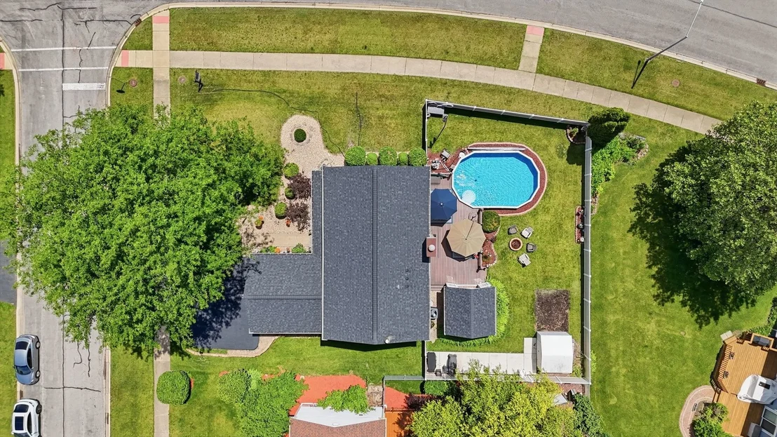 Photo of 702 Hickory Lane