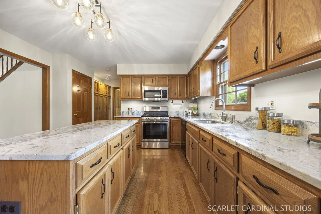 Photo of 1119 Book Road