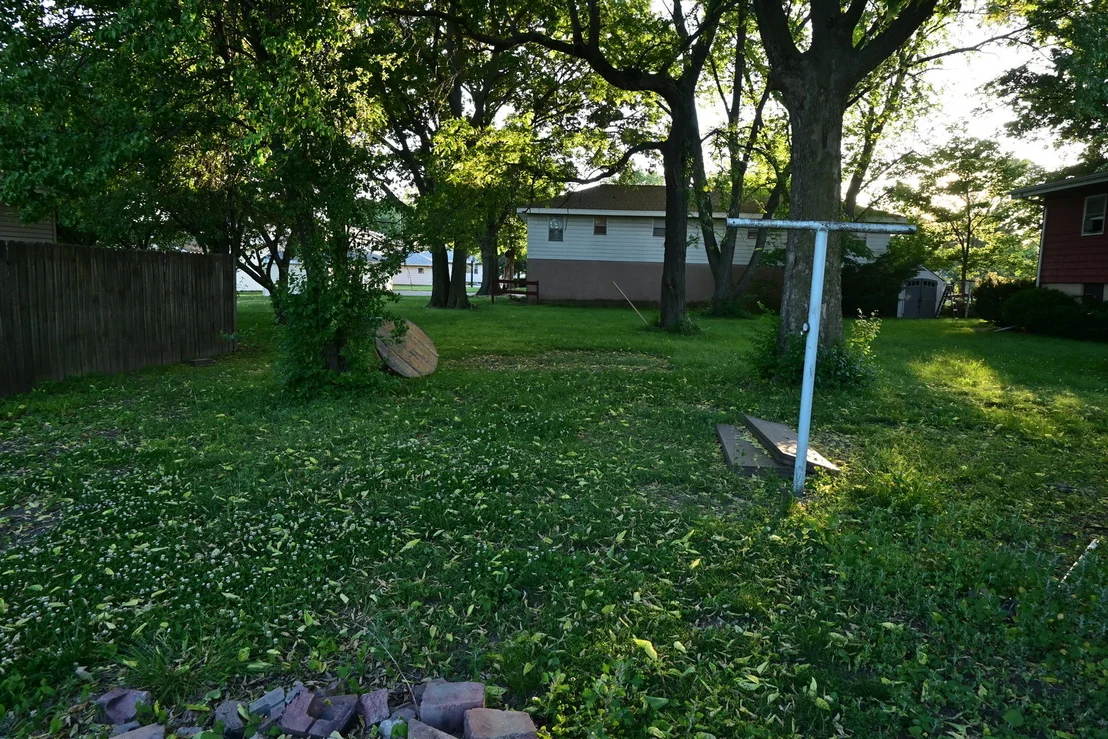 Photo of 1346 N Division Street